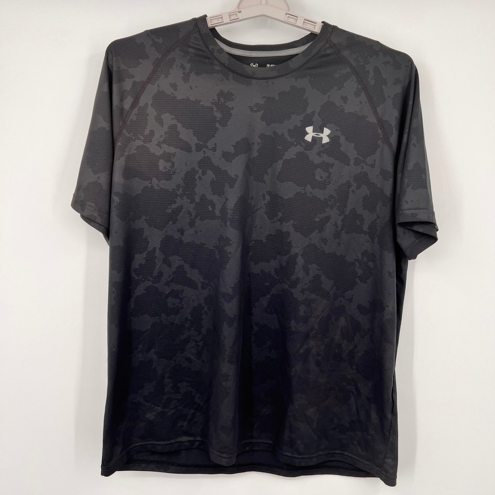 Under Armour HeatGear Mens XL Black Camo Loose Fit Short Sleeve Training Shirt
